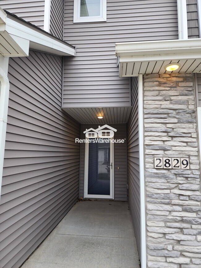 Photo - 2829 NW Lois Ln