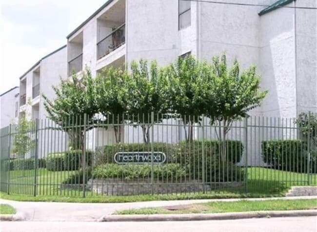 Building Photo - 2830 S Bartell Dr Unit 39