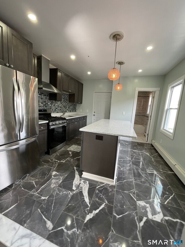 Photo - 176 Pearl St Unidad 3rd Floor