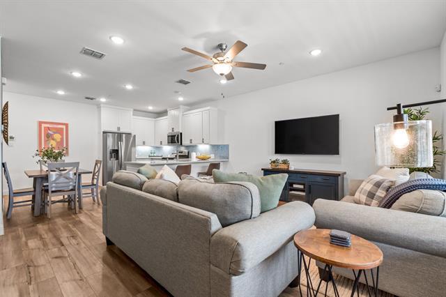 Photo - 2529 Barnwood Ln