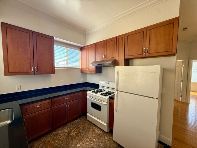Photo - 2068 McAllister St Unit 2068