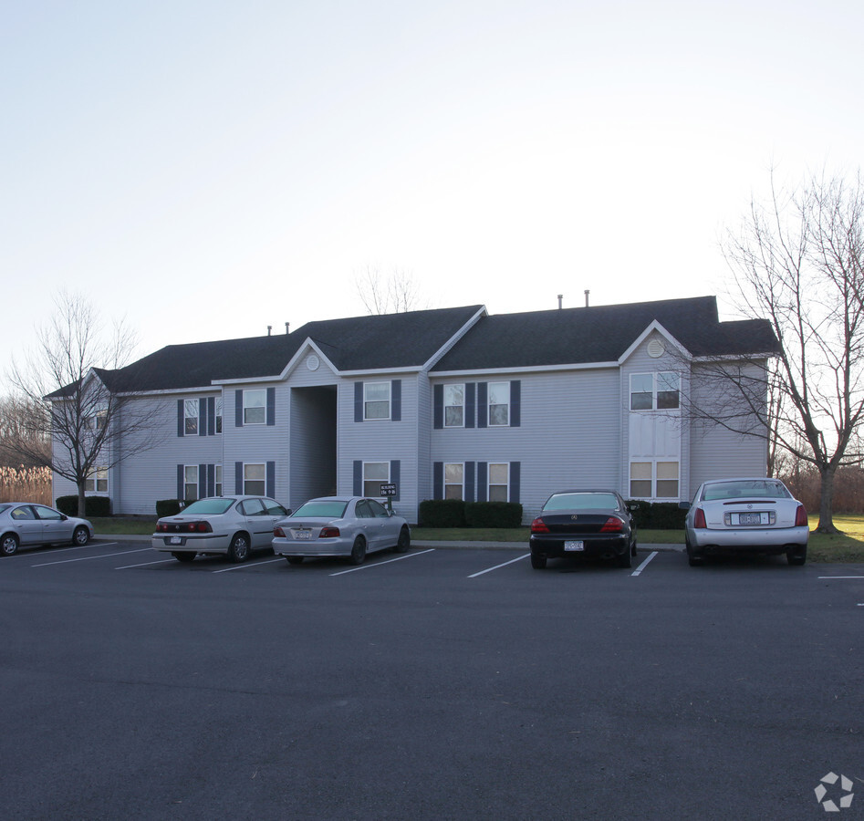 Rosewood Garden Apartments - Rosewood Garden Apartments