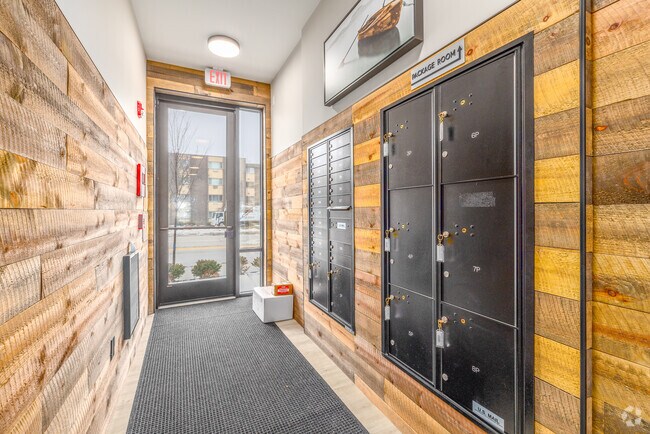 Buzones - Fairview Station