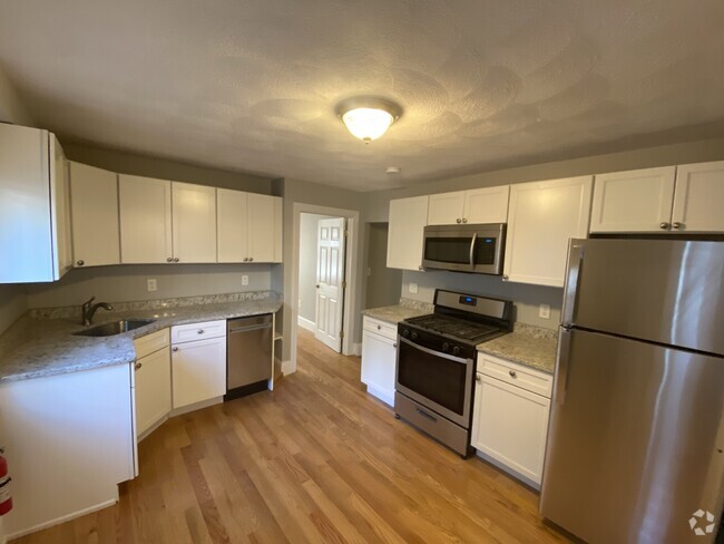 Building Photo - 309 Highland Ave Unit #A Rental