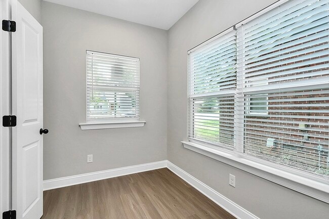 Photo - 2732 Catalina Ave