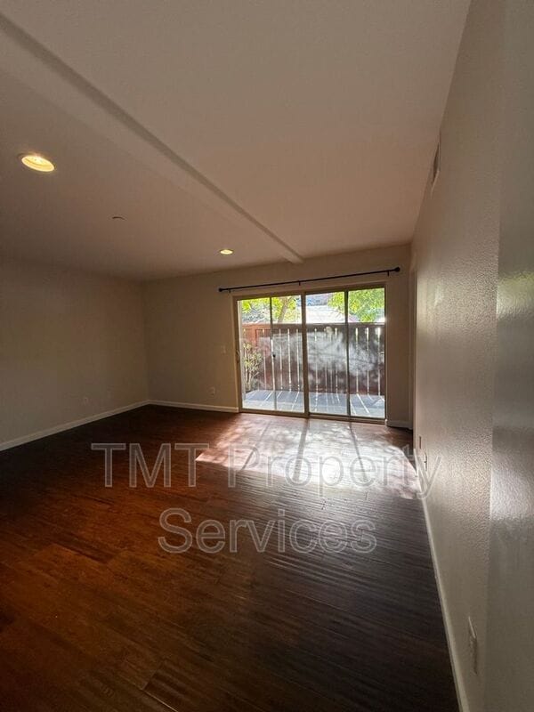 Photo - 242 Lucas Ln