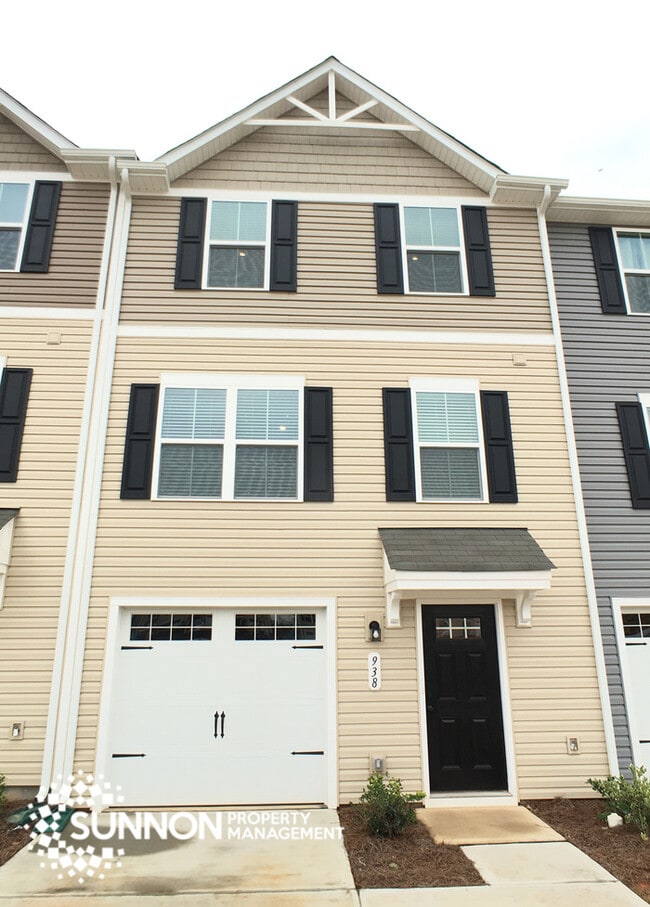 Building Photo - New Construction 3 BR & 1 Car Garage