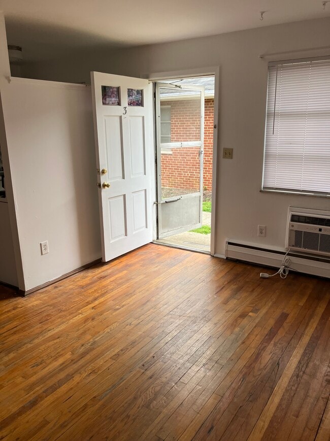 Photo - 512 Olden Ave Unit 3