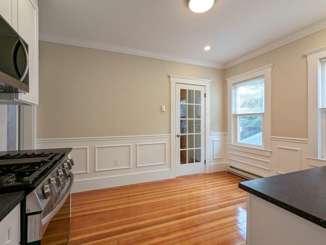 Photo - 35 Trowbridge St Unit 35