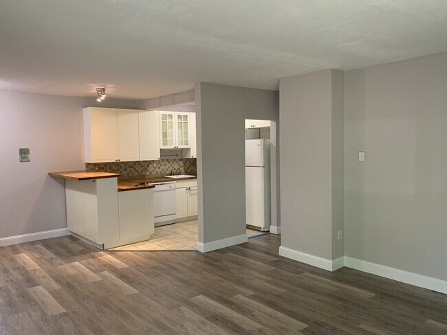 Photo - 980 Plain St Unit 12