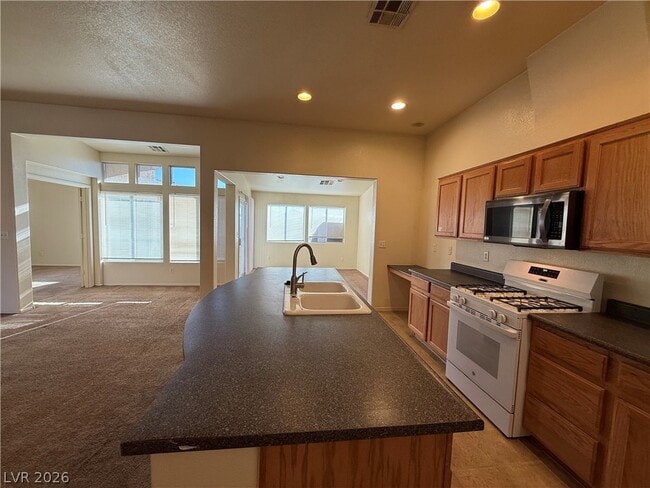 Building Photo - 3358 Glacial Lake St