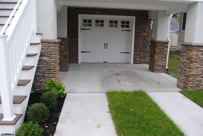 4 S Coolidge Ave
