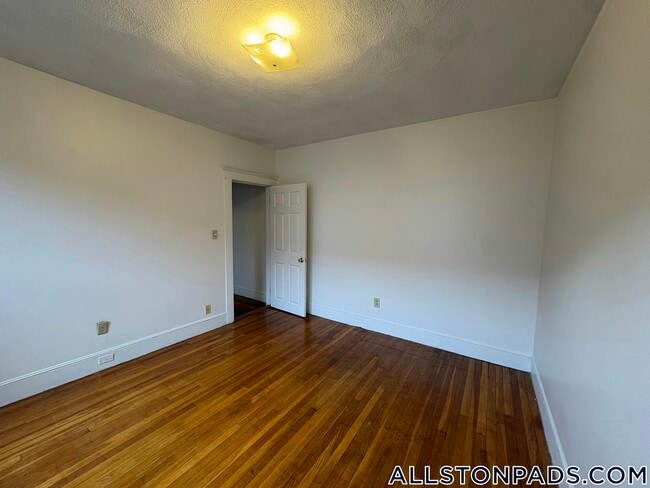 Photo - 11 Scottfield Rd Unit 15