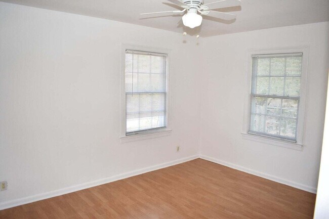 Photo - 940 Bignonia Rd