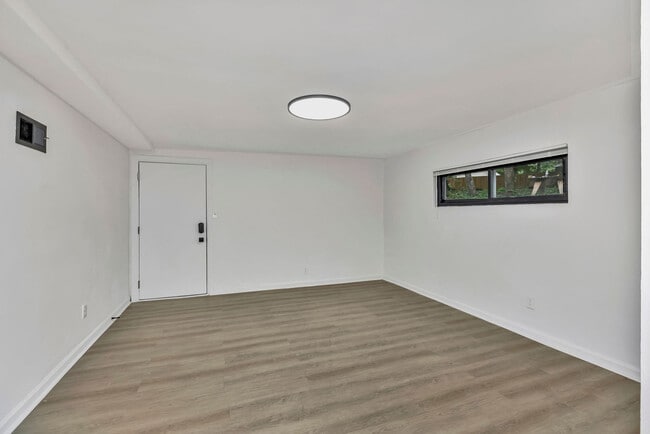 Photo - 2535 Lysle Ln Unidad 1A