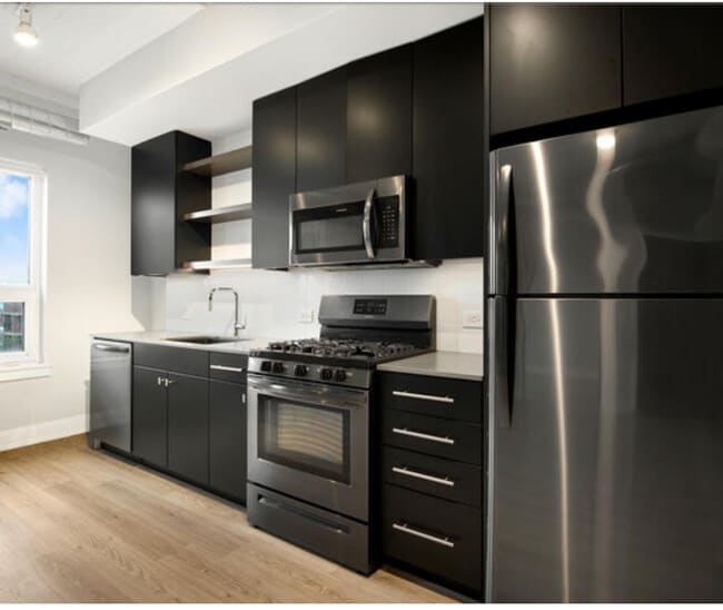 Photo - 941 W Belmont Ave Unidad ONE BED