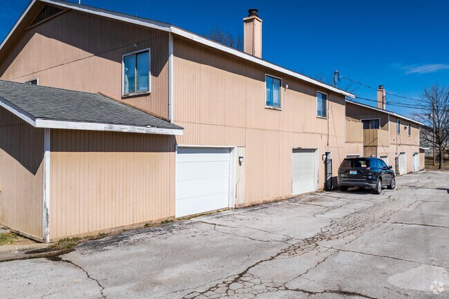 Deeswood Village Apartments