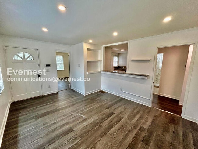 Photo - 1738 Duke Rd