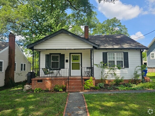 Building Photo - 503 N Maple St Rental