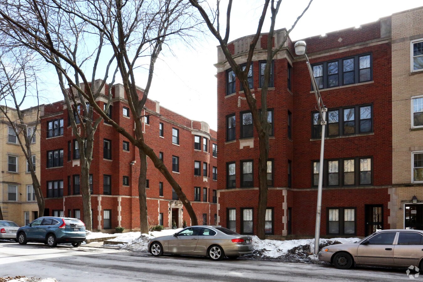 Photo - 1425-1431 W Elmdale Ave