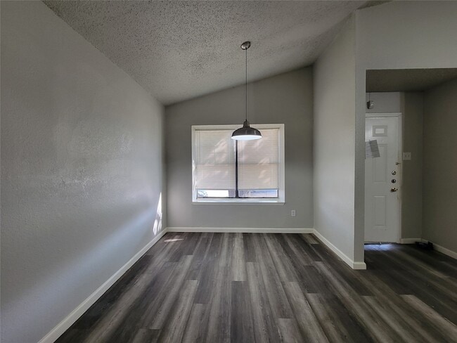 Photo - 10315 Limestone Dr