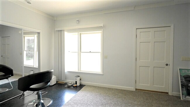 Photo - 307 W College Ave Unit B