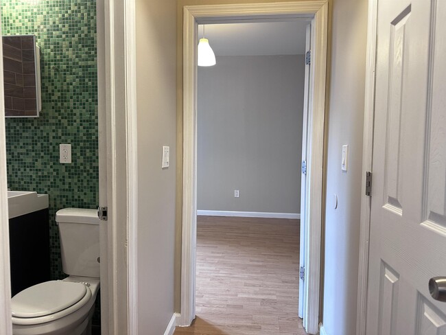 Photo - 160 Vroom St Unidad 27