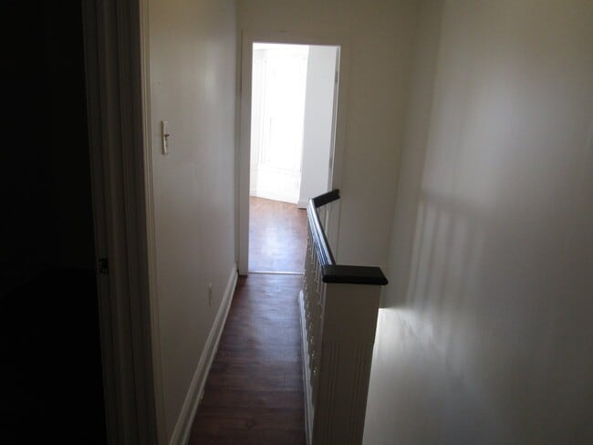 Building Photo - Front Porch Row - Caroll Park Rental
