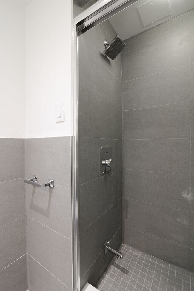 Photo - 4555 Av. Bonavista Unit 808