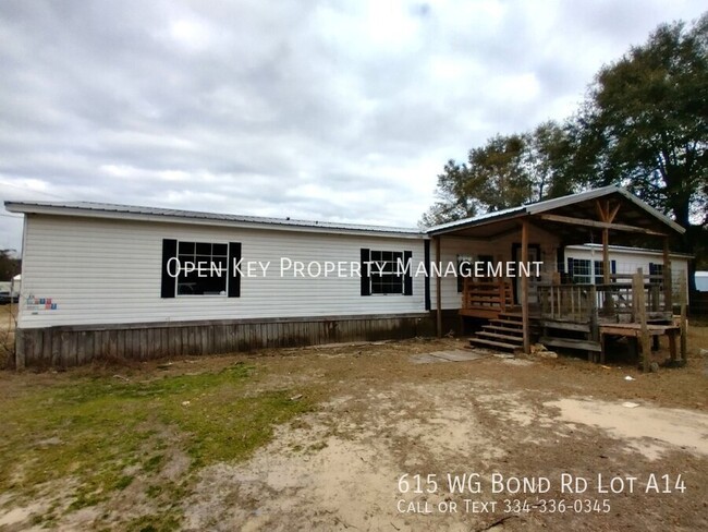 This large 4 bedroom, 2 bath mobile home i... - This large 4 bedroom, 2 bath mobile home i...