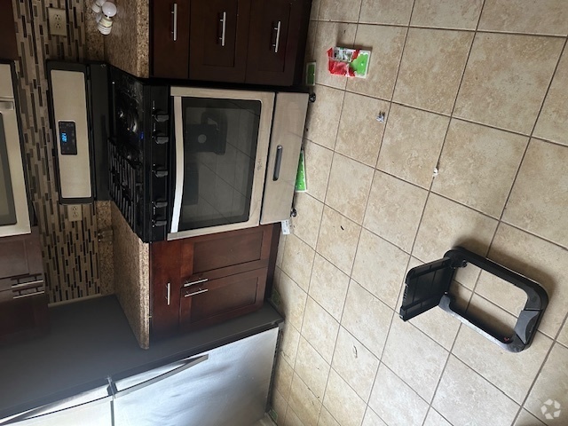 Building Photo - 4340 Wilson Ave Unit 5 Rental