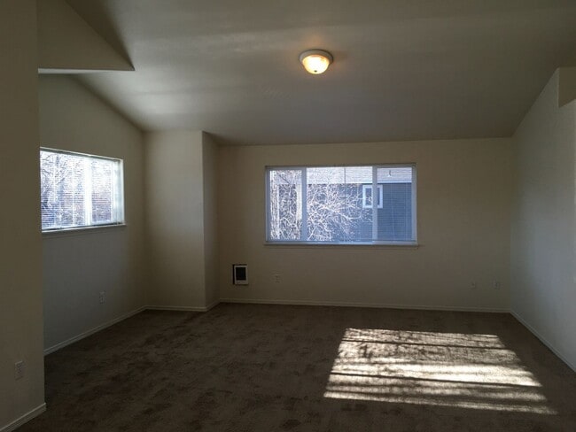 Photo - r1813/1815/1817 Unit 1815