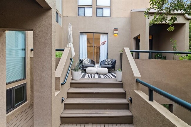Building Photo - 1707 Spyglass Dr Unit 123