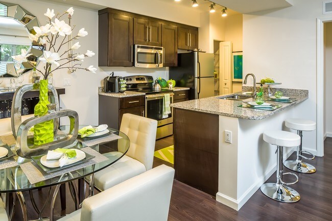 Bell Pembroke Pines Apartments For Rent In Pembroke Pines Fl Forrent Com