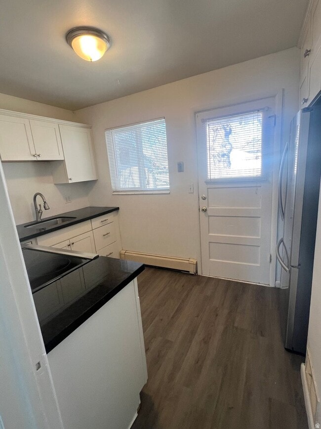 Photo - 291 Welby Ave S