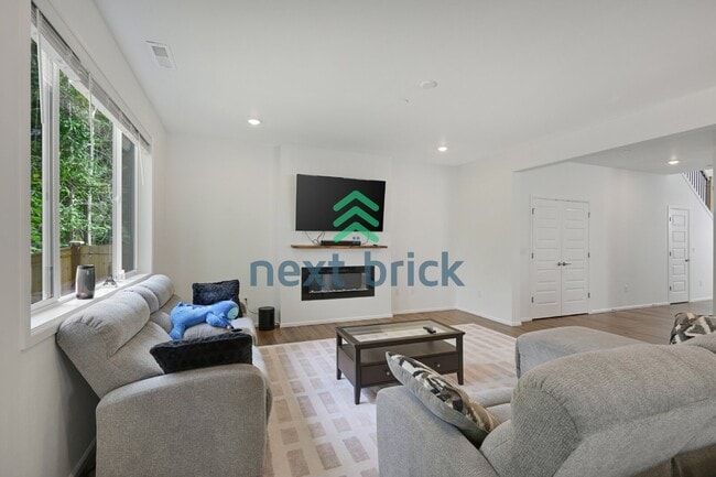 Photo - Spacious 5-Bed Retreat with 3.5 Baths in Beautiful Bothell – 2,989 Sq Ft of Comfort & Style!