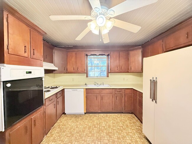 Photo - Charming 2-Bedroom Home with Office