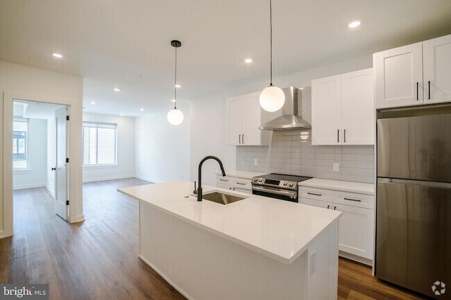 Building Photo - 5904 Germantown Ave Unit 403 Rental