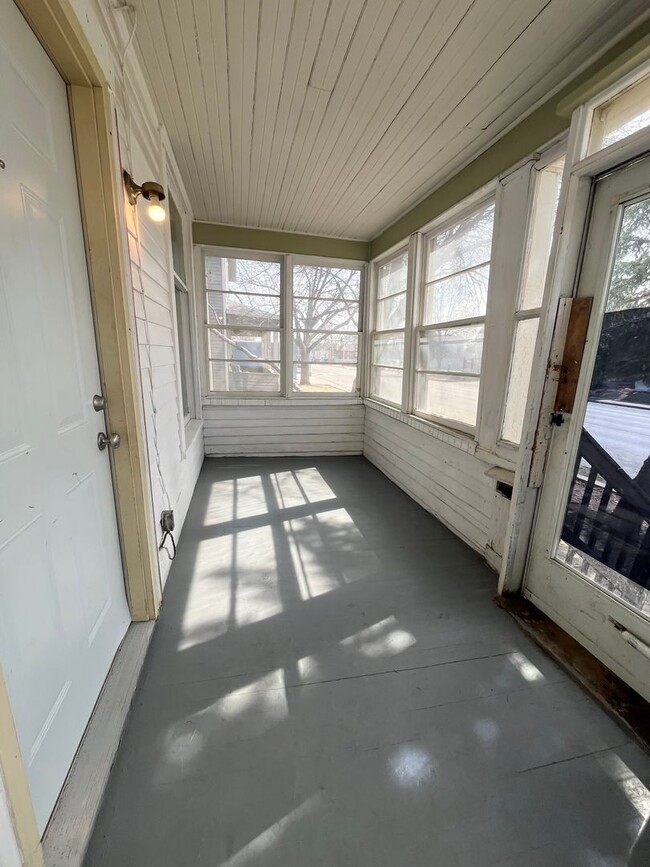 Photo - Ranch Style 2 Bed/1 Bath with Fenced in Yard!