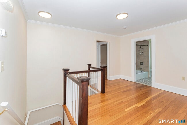 Photo - 798 Farmington Ave Unit 2nd Floor