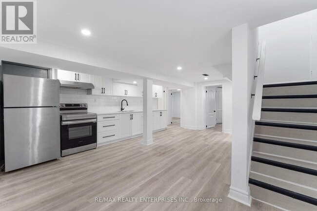 Photo - 3 Dallyn Cres