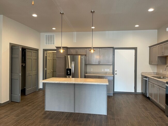 Photo - 219 Main St Unit 6