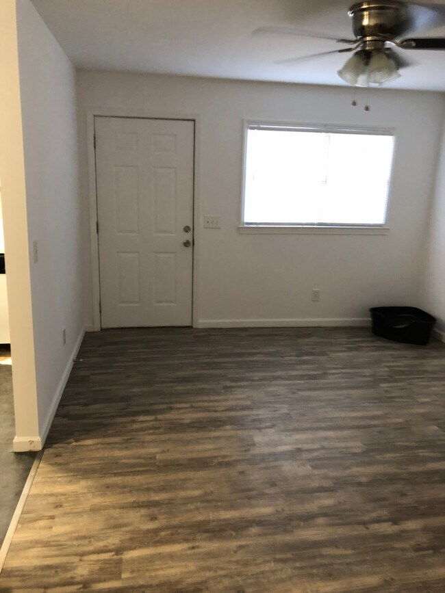 Photo - Birch Commons