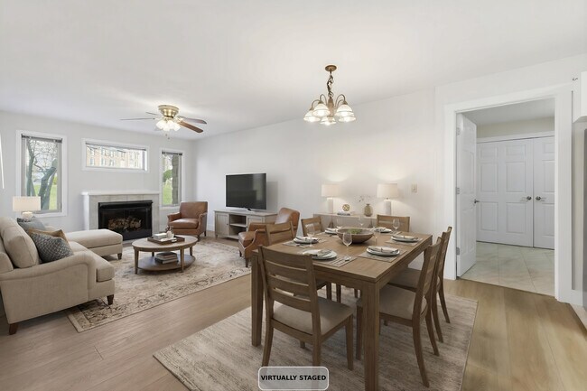 Photo - 1921 Ty Way Xing Unit B