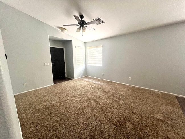 Photo - 28496 N Dolomite Ln