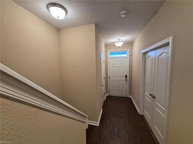 Photo - 279 Tigerlilly Dr