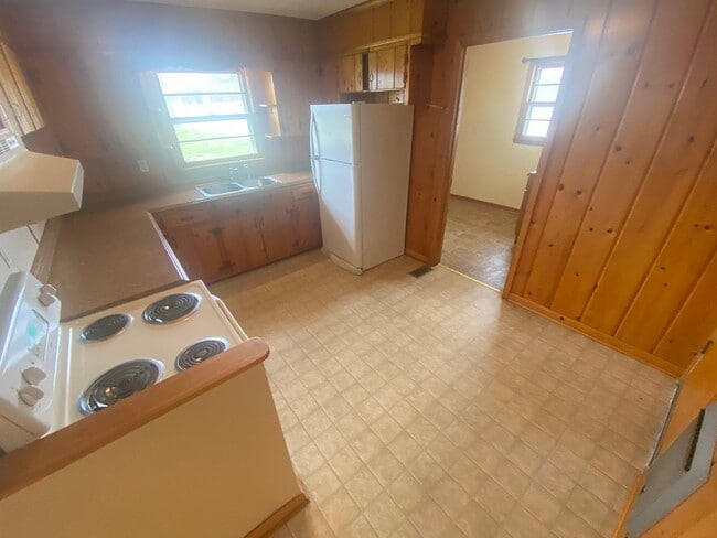 404 Vosswood Dr