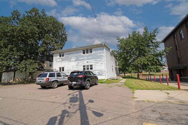 Photo - 815 5th Ave S