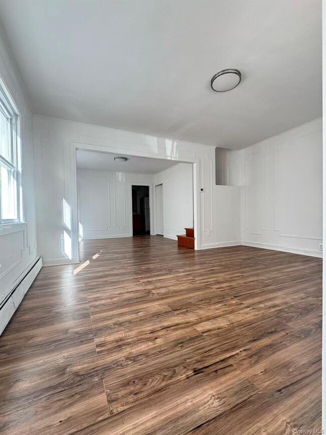 Photo - 42-45 247th St