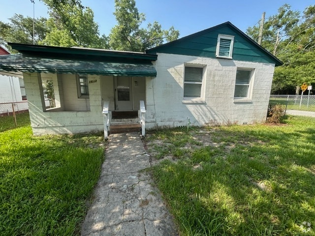 Building Photo - 1602 Wambolt St Rental